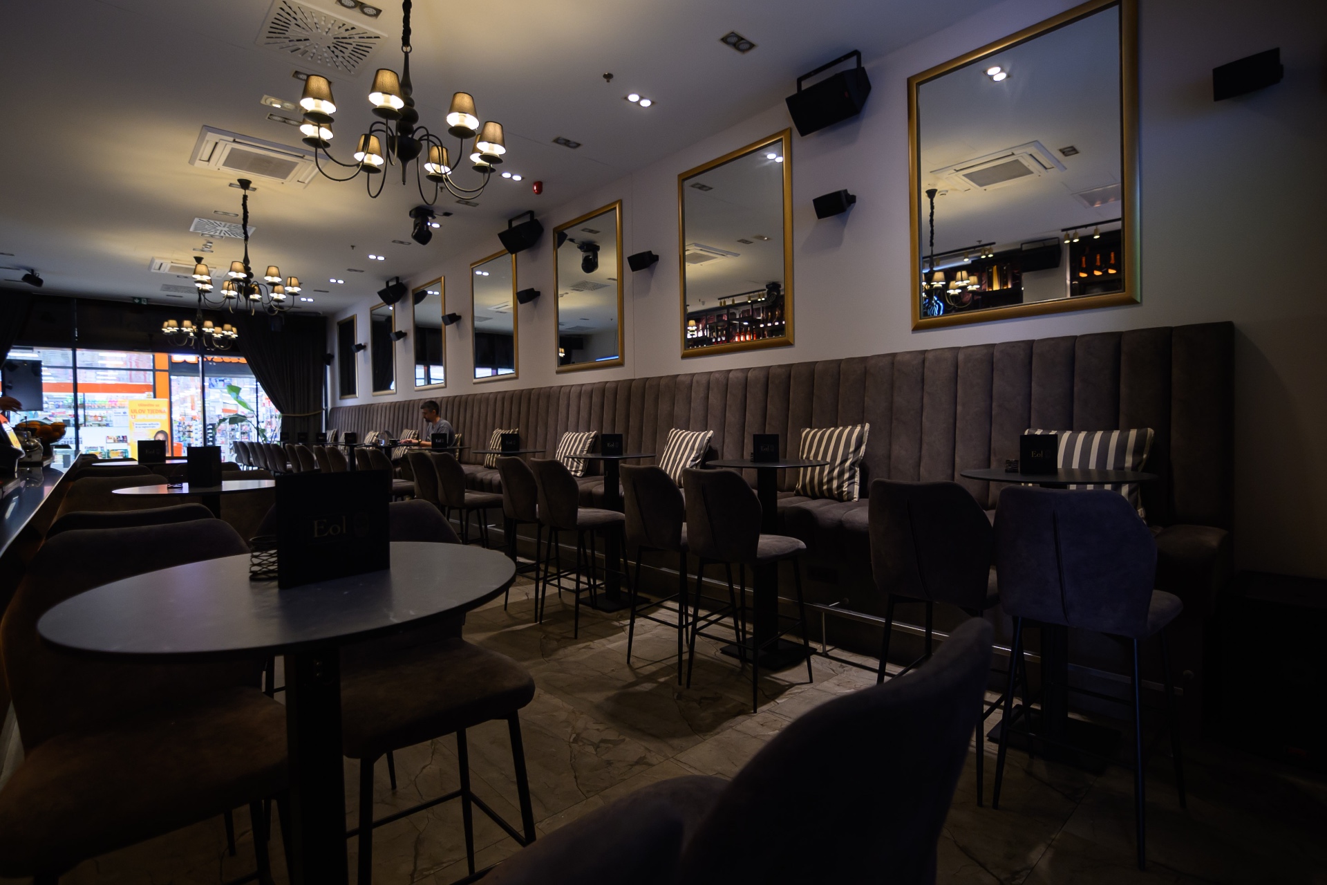 EOL Bar photo 5